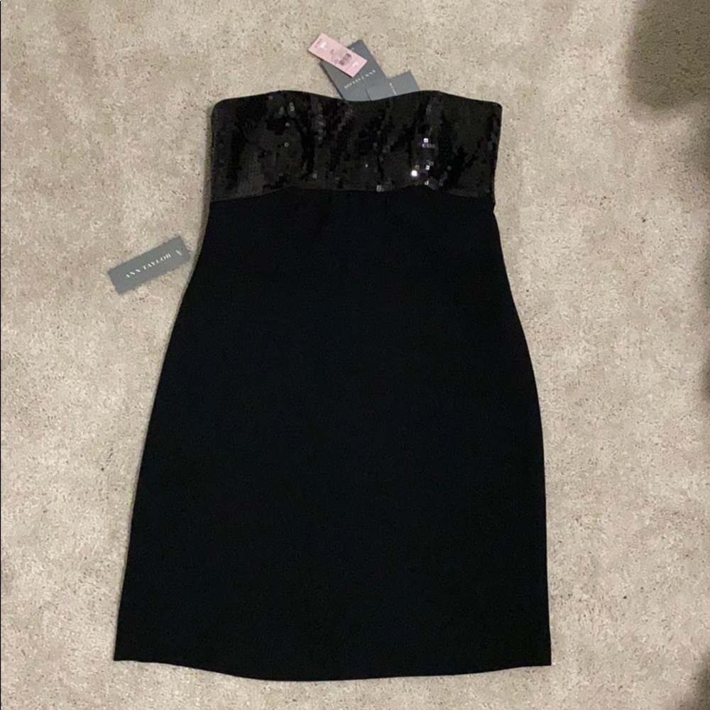Short black dress with sparkle top